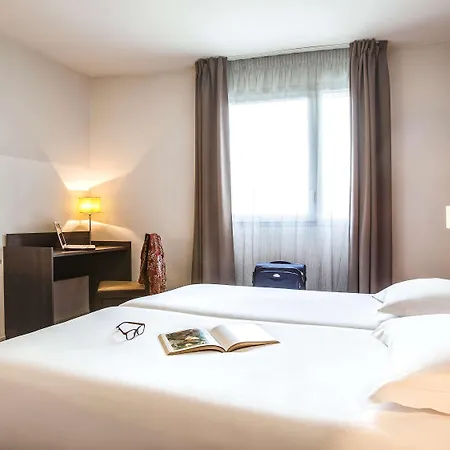 Vacanceole Paris Quai De Marne - Ex Adagio Aparthotel 3*
