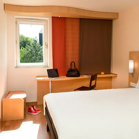 Aparthotel Vacanceole Paris Quai De Marne - Ex Adagio 3*