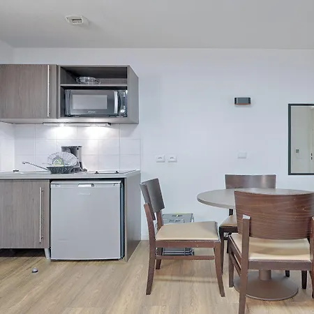 アパートホテル Vacanceole Paris Quai De Marne 3*